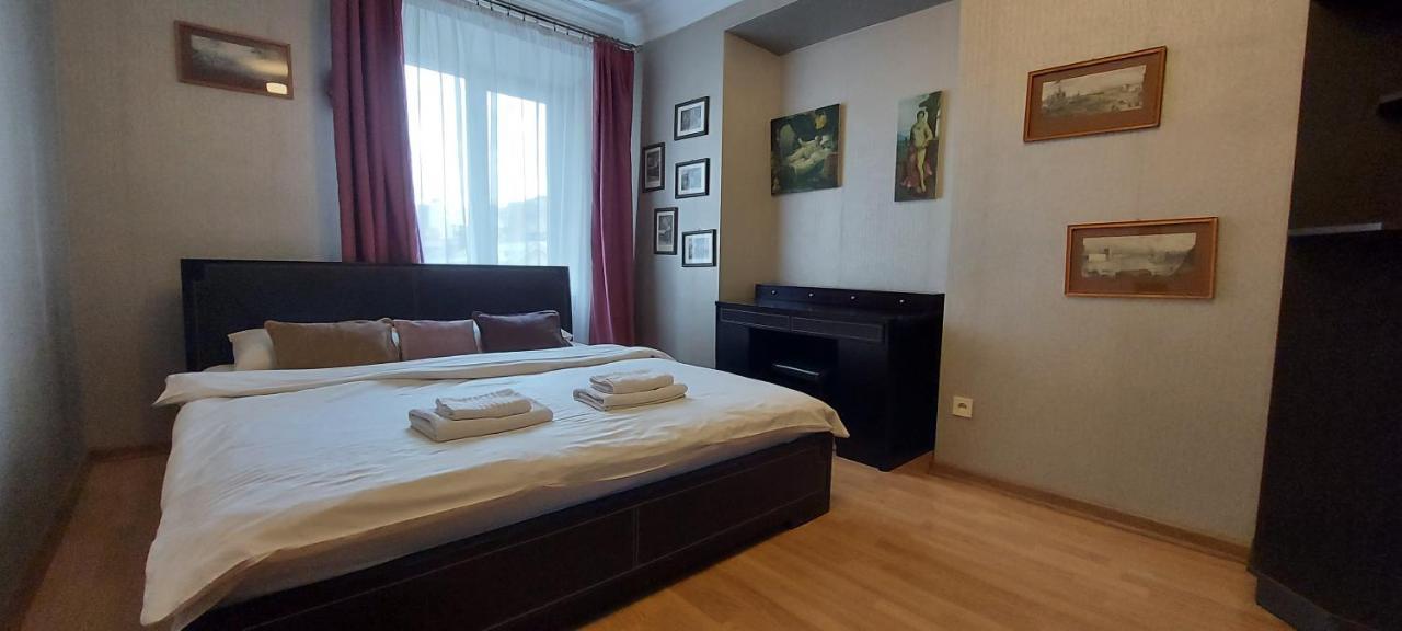 Stylish Deluxe Apartments!!! Lviv Værelse billede